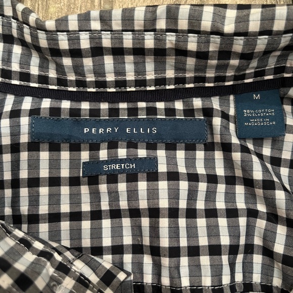 Perry Ellis stretch button up size medium. Gently used. - Picture 2 of 5
